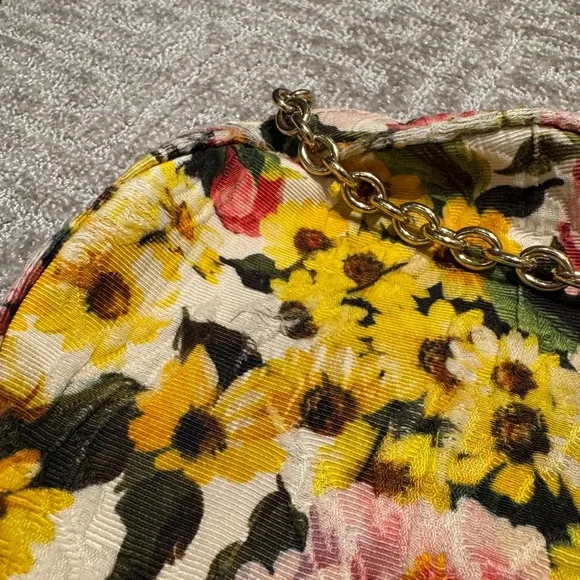 Dolce & Gabbana (D&G) Floral Round Crossbody Bag with Chain Strap - Picture 4 of 7